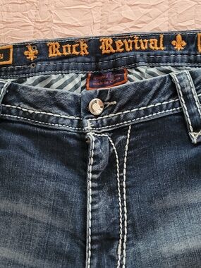 Rock Revival Women's Dark Blue Easy Straight Jeans with Contrast White Stitching
